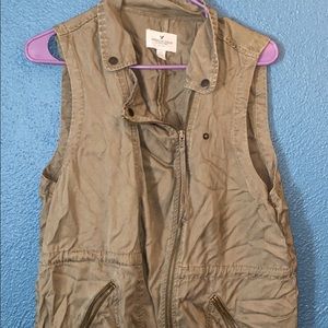 Army Green American Eagle Sleeveless Vest